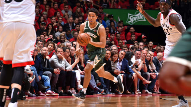 malcolm_brogdon_trade_nba_free_agency_.jpg